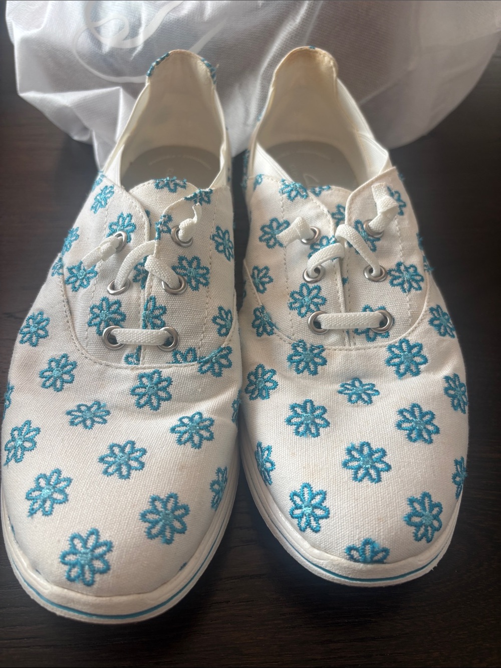 Clarks White Canvas Sneakers with Turquoise Floral Embroidery